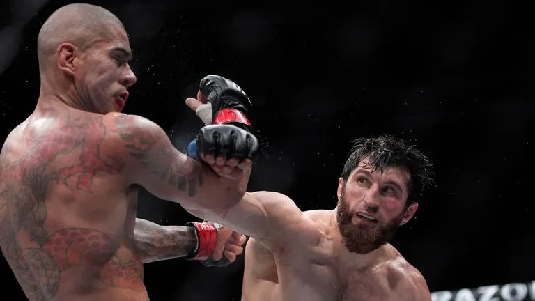 Magomed Ankalaev destronó a Alex Pereira y se convirtió en el campeón de  peso semipesado de la UFC | Noticias de la WWE | Sky Sports