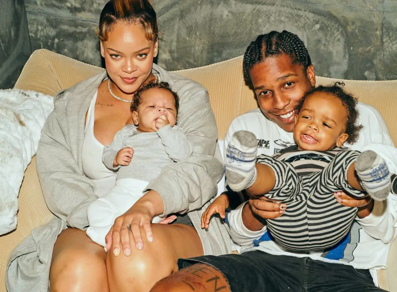 Phong cách thời trang của Rihanna thay đổi sau khi làm mẹ