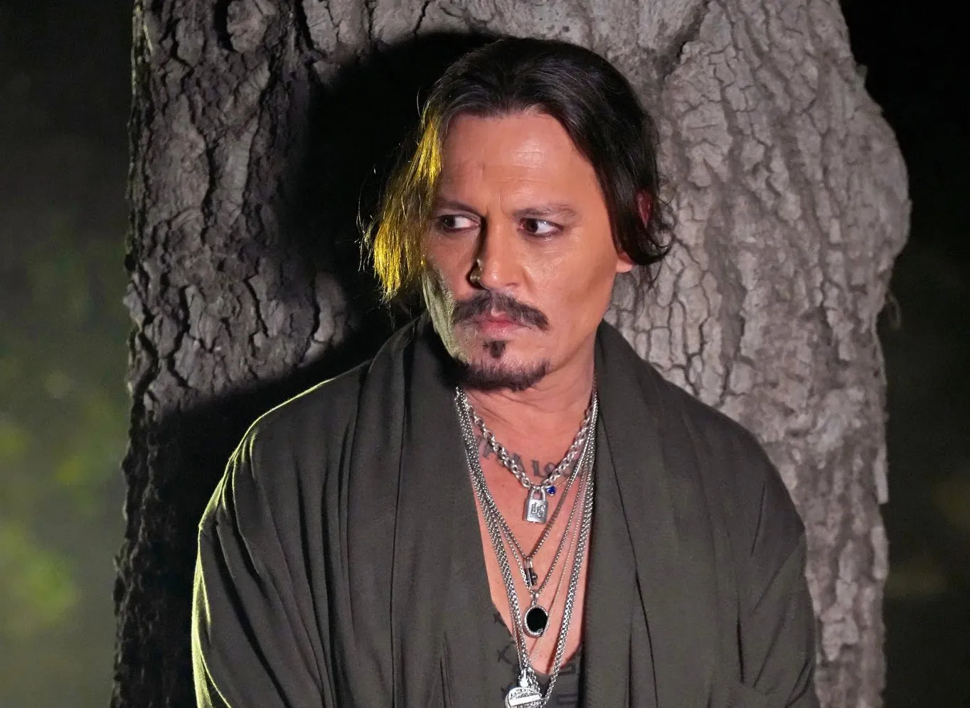 Pop Crave on X: "Johnny Depp will play Satan in Terry Gilliam's new film 'The  Carnival at the End of Days.' https://t.co/BayxqJEcgX" / X