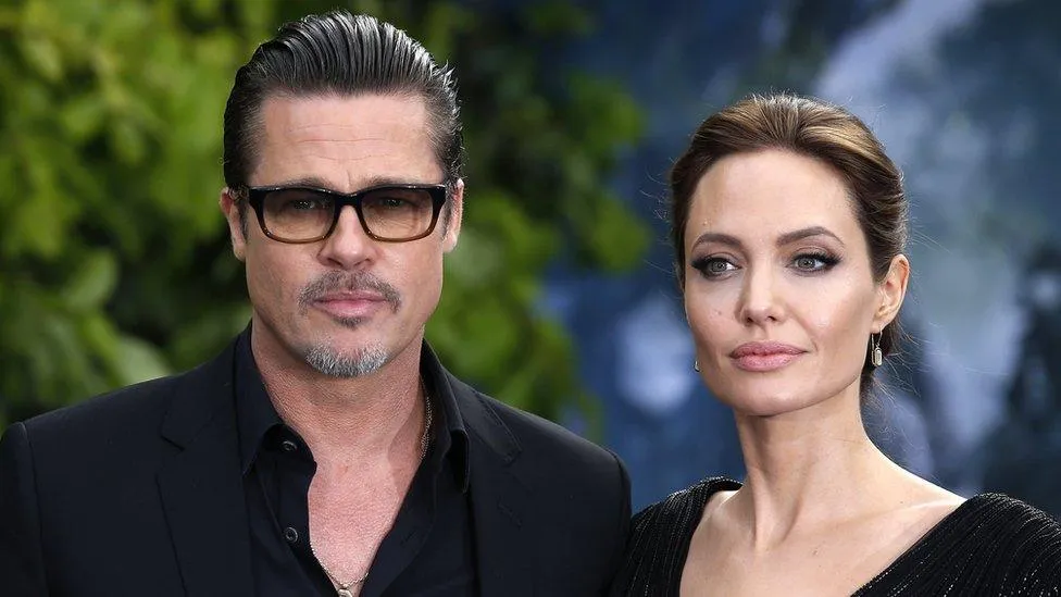 Angelina Jolie and Brad Pitt reach custody agreement - BBC News