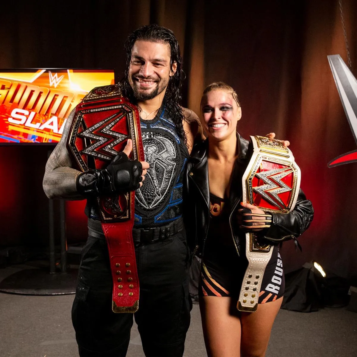WrestlingWorldCC on X: "Roman Reigns and Ronda Rousey backstage after  Summerslam 2018 https://t.co/aYXHAKbGCw" / X