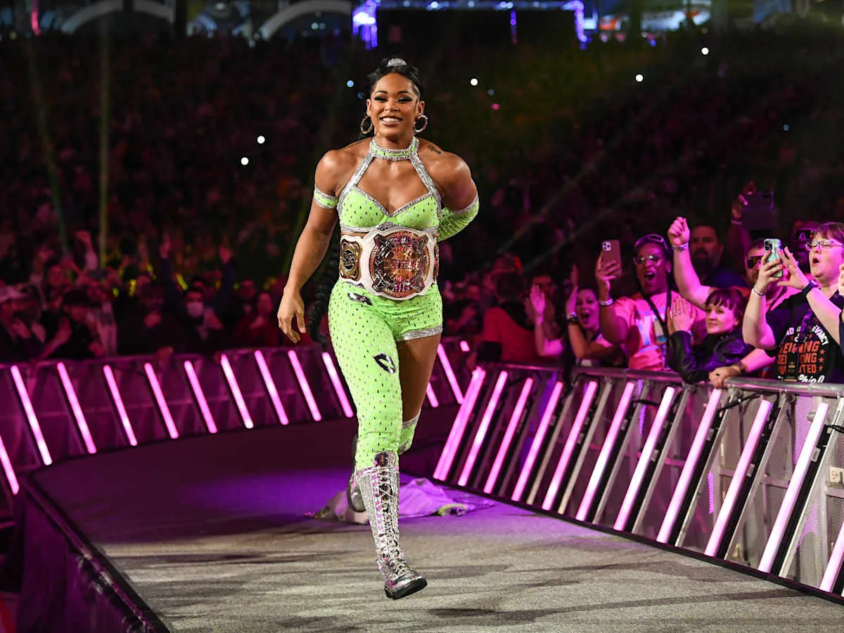 Bianca Belair is the favorite to win the 2025 women's Elimination Chamber