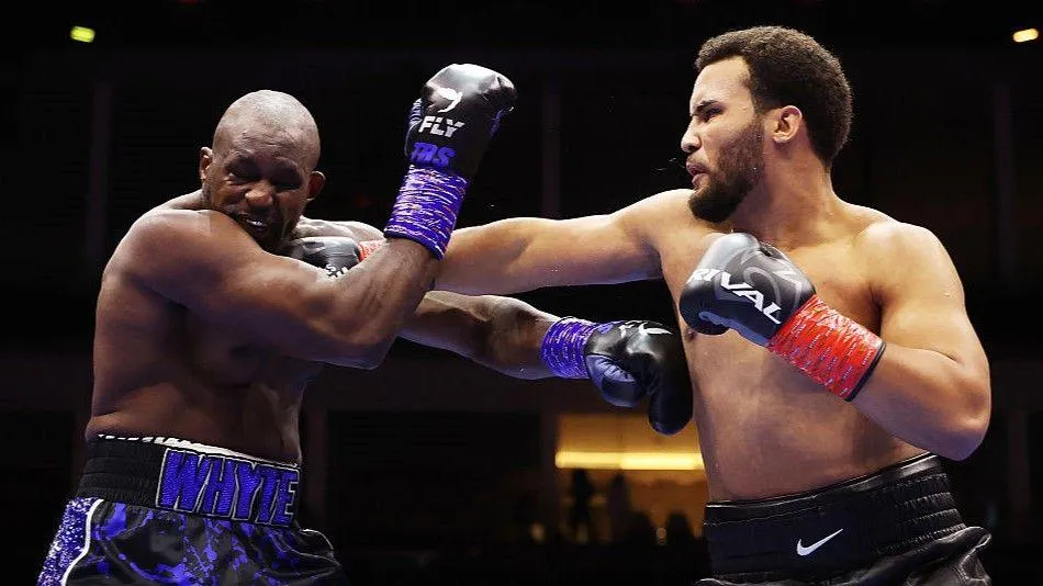 Moses Itauma vs Dillian Whyte: Rising star blows away British rival in one  round - BBC Sport