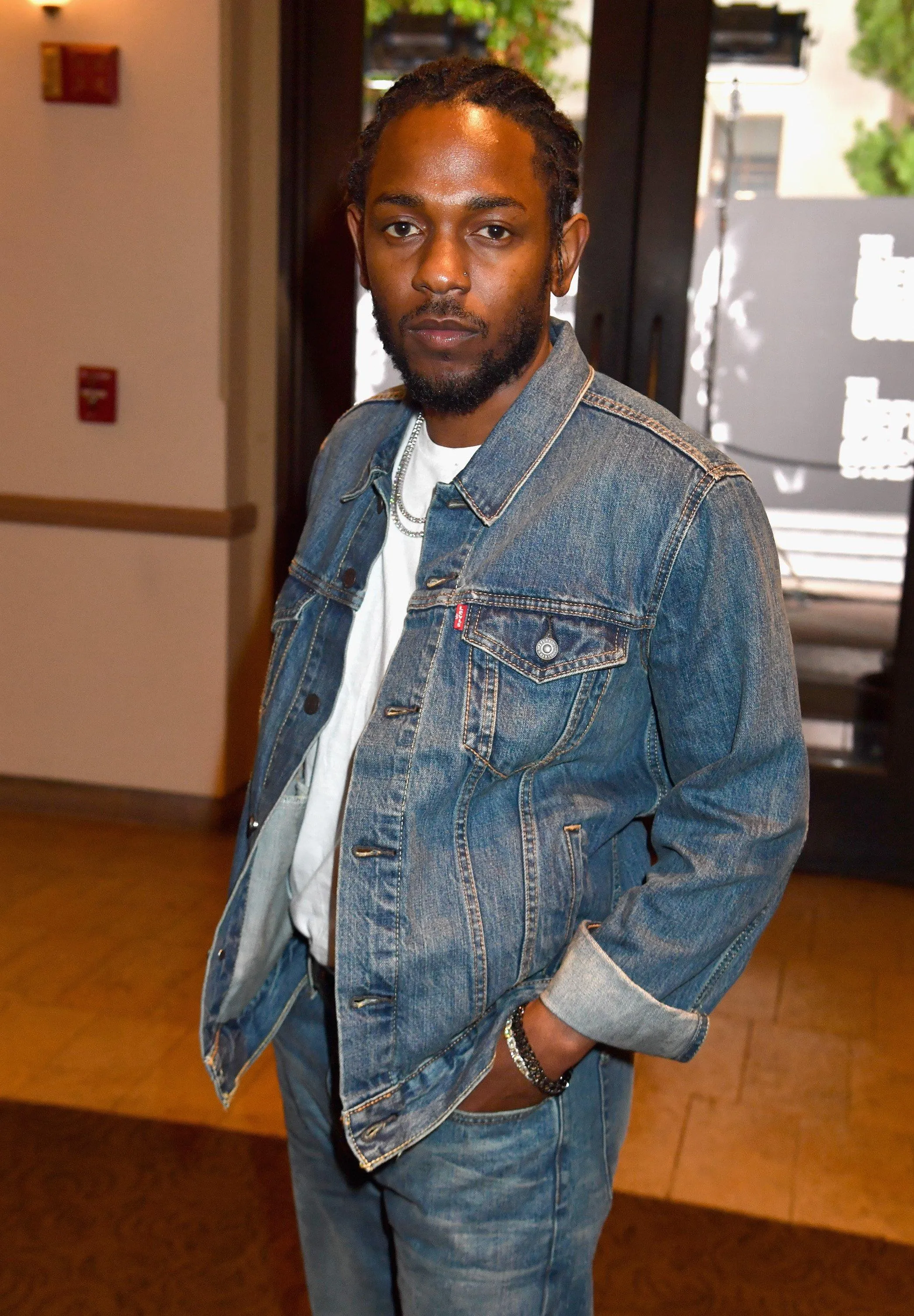 Kendrick Lamar: 'DAMN.' Returns To No. 1 Spot | GRAMMY.com