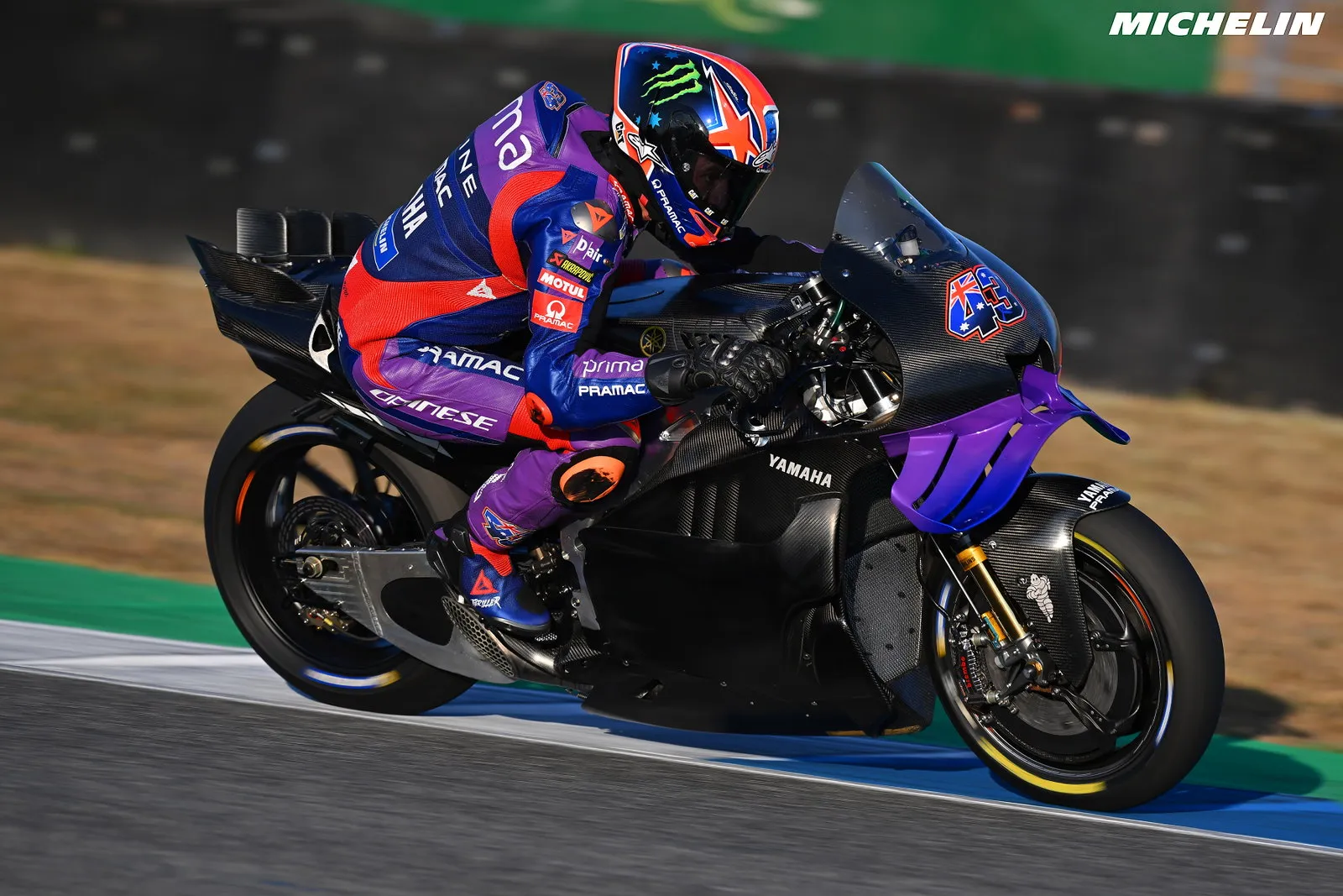 Jack Miller essaie de comprendre comment s'adapter à Yamaha avec Fabio  Quartararo comme référence. - M Sports