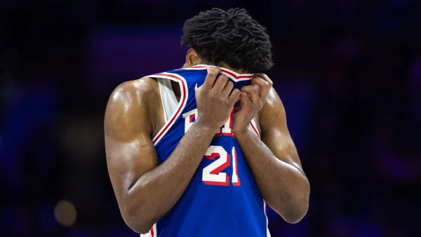 Philadelphia 76ers Đối Mặt Với Bài Toán Khó Joel Embiid