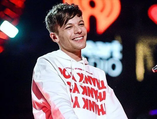 Descubre 49 ideas de Louis | fotos de louis tomlinson, louis tomlinson,  fotos de one direction y más
