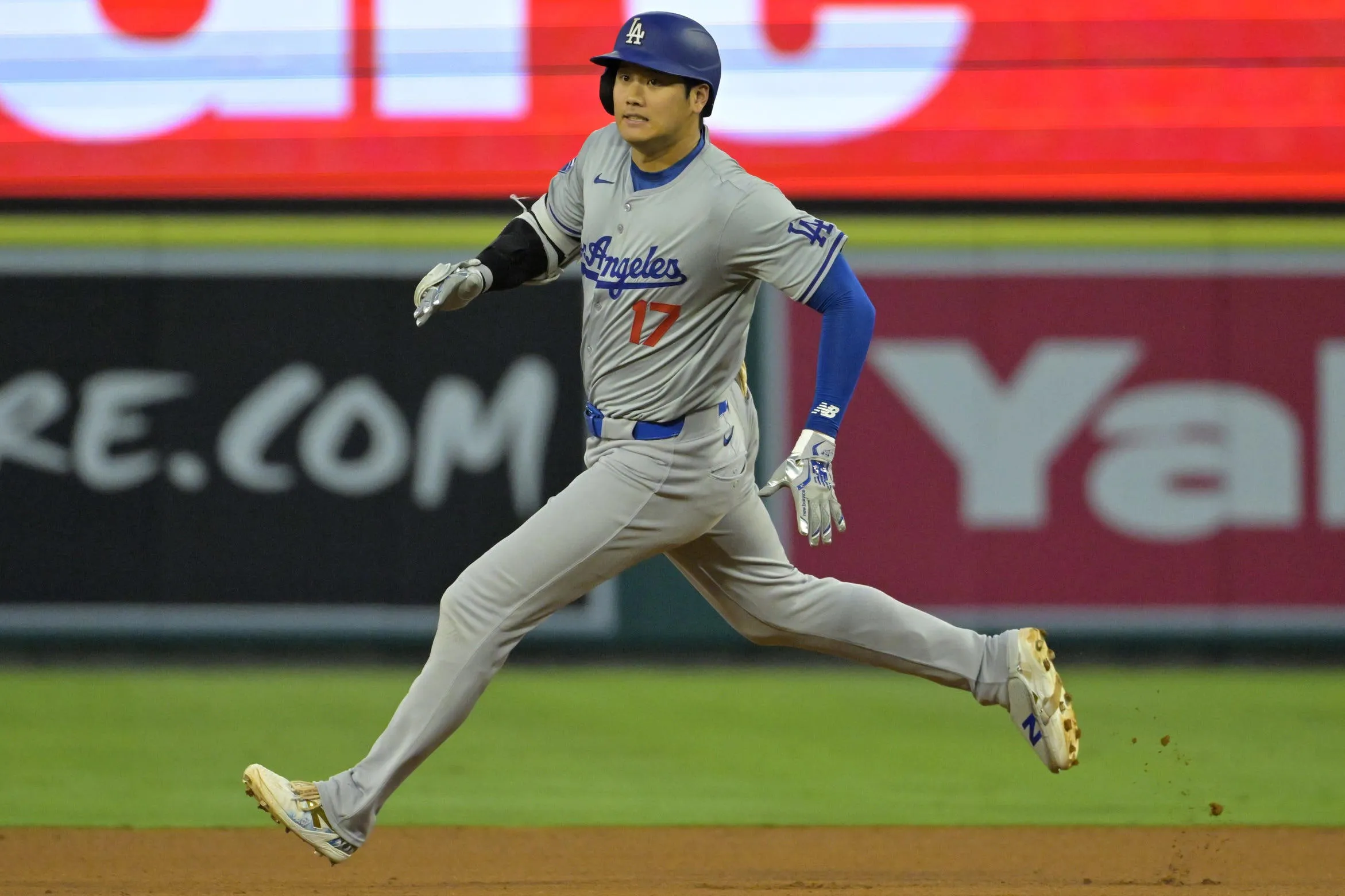 Shohei Ohtani: Khi nào ngôi sao của Dodgers sẽ lại ra sân?