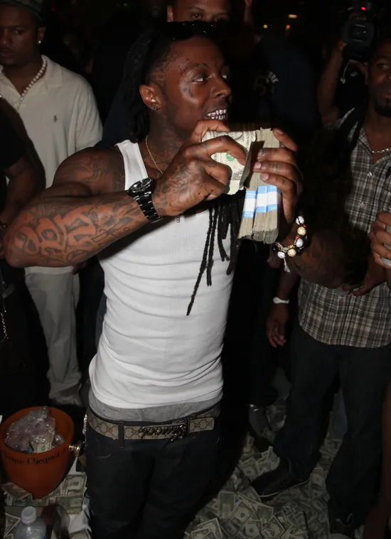 Lil Wayne & Drake Drop $250,000 On Strippers In Miami! [Pics] | Supa Dupa  Blog.com