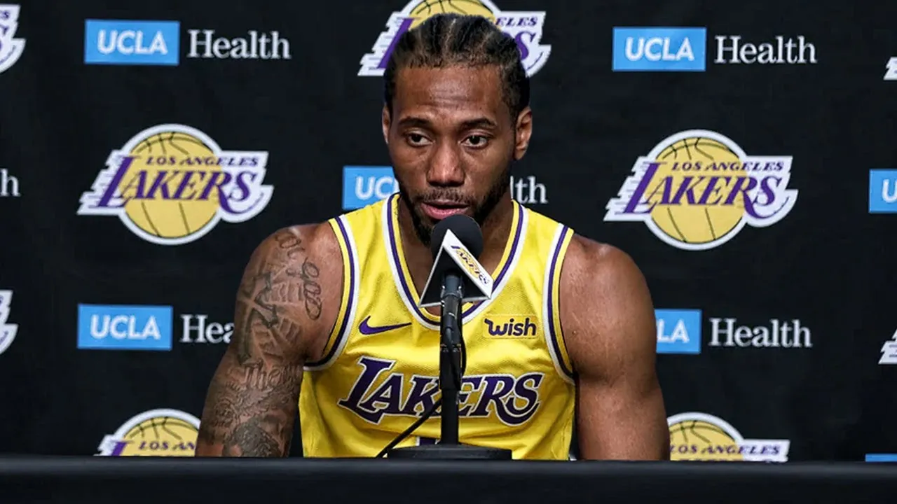 Kawhi Leonard Signing With Lakers - Joining LeBron James & Anthony Davis -  YouTube