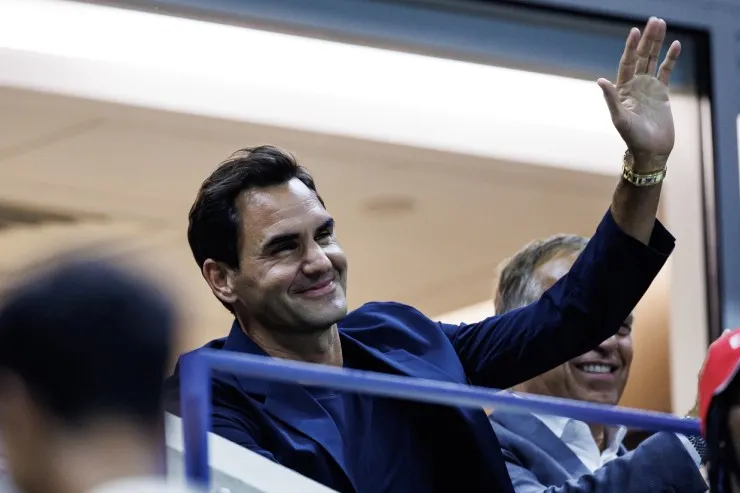 Federer chạm đâu cũng thấy tiền, thành tỷ phú thể thao sánh ngang Woods - Jordan