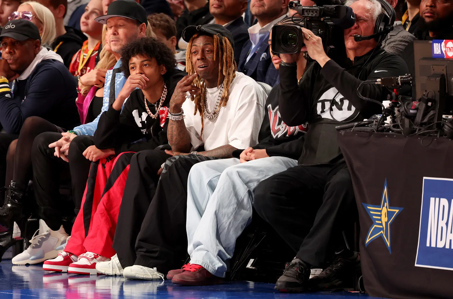 Lil Wayne Clears Up Security Confrontation at Los Angeles Lakers Game