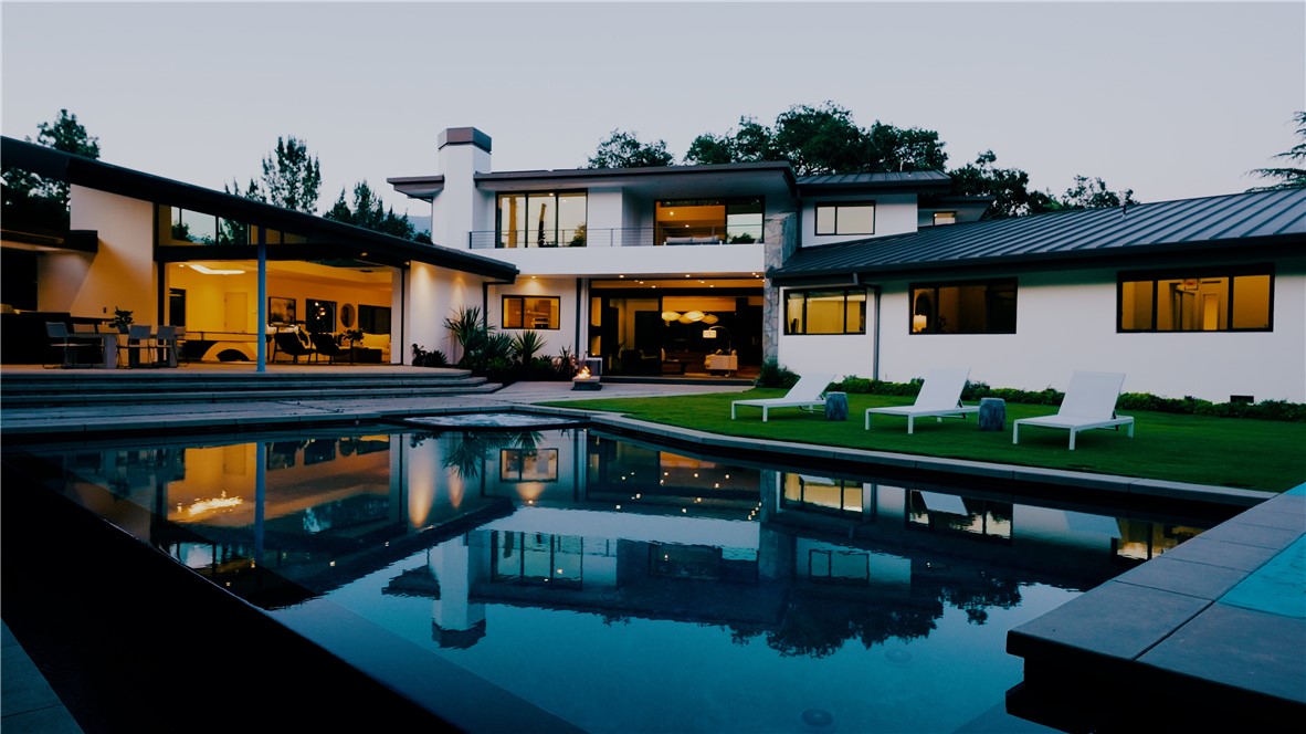 4245 Chula Senda Ln, La Canada Flintridge, CA 91011 | MLS #PF23098322 | Compass