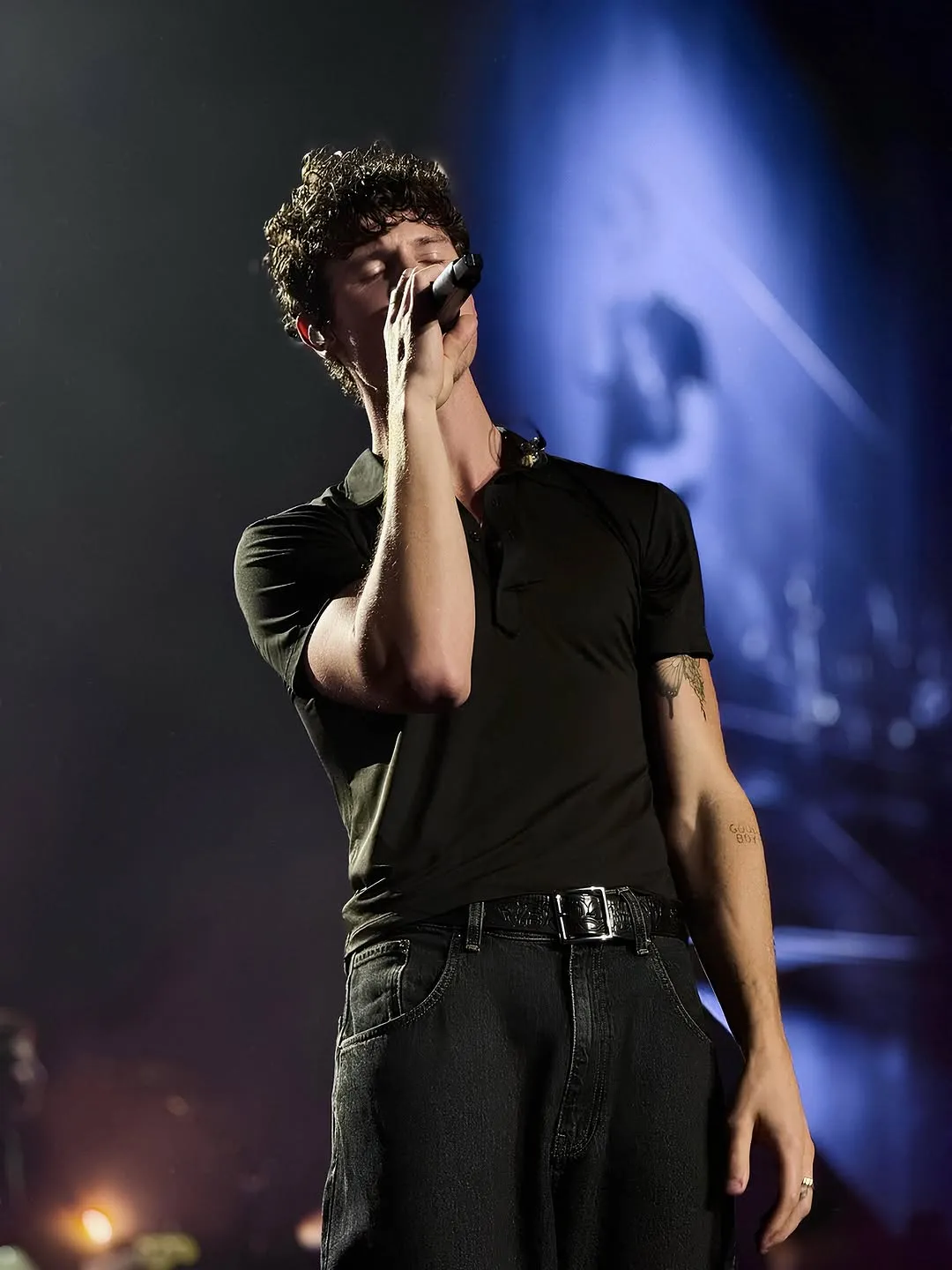 Shawn Mendes jpg on X: "Shawn Mendes in Boston #OnTheRoadAgainBoston https://t.co/Jck7C2KqTE" / X