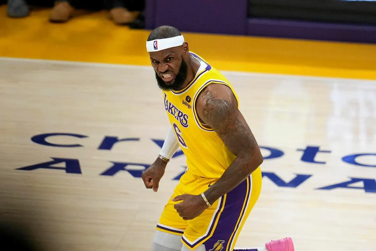 LeBron James pożarł wszystkich. Wyjaśniamy, dlaczego eksperci nie mogą tego  przetrawić