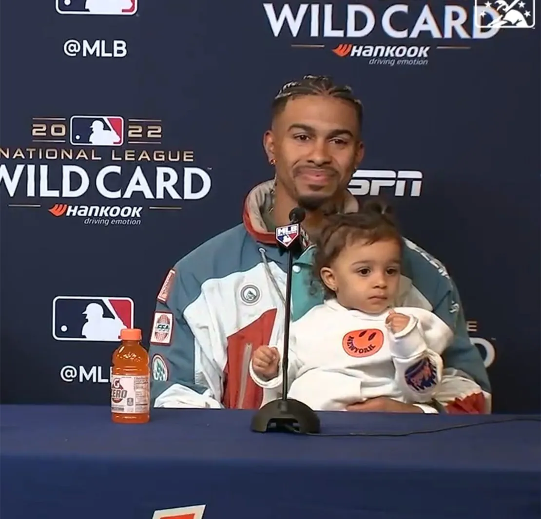 Mets' $341M Shortstop Shows Off Stunning Dance Moves as Wife ...