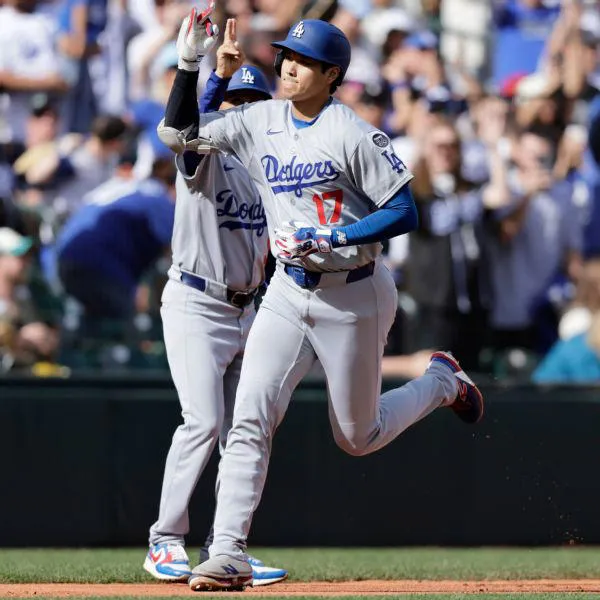 Shohei Ohtani hits career-high 55th HR, sets Dodgers record