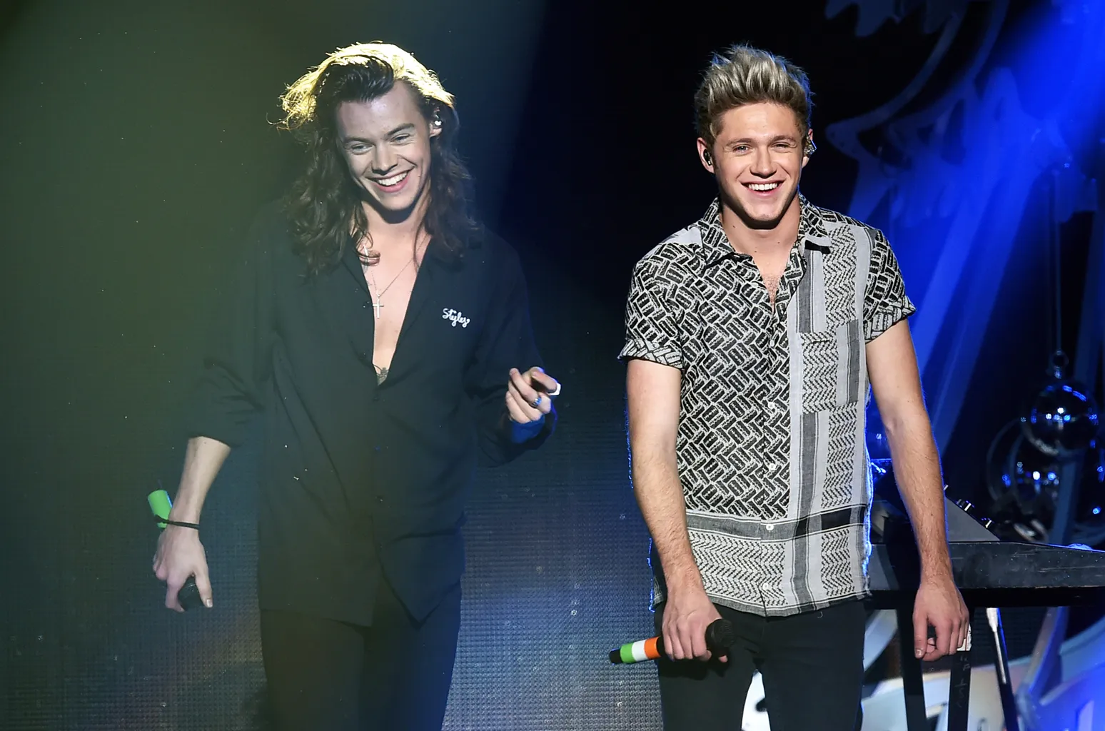 Harry Styles Dances at Niall Horan Concert to One Direction Hit: Watch