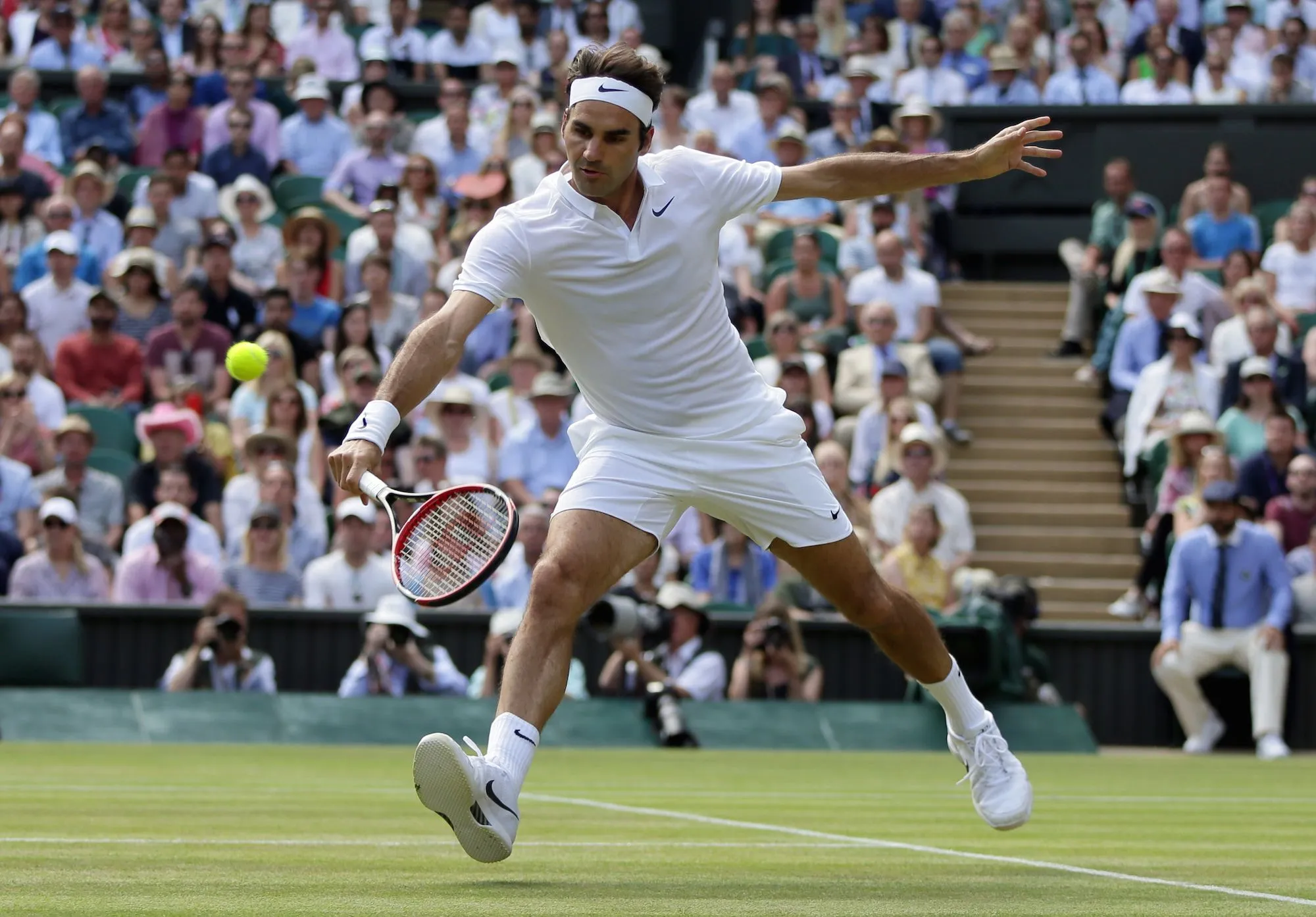 The Unexpected Challenge: Roger Federer's Wimbledon Quarterfinal Victory |  The New Yorker