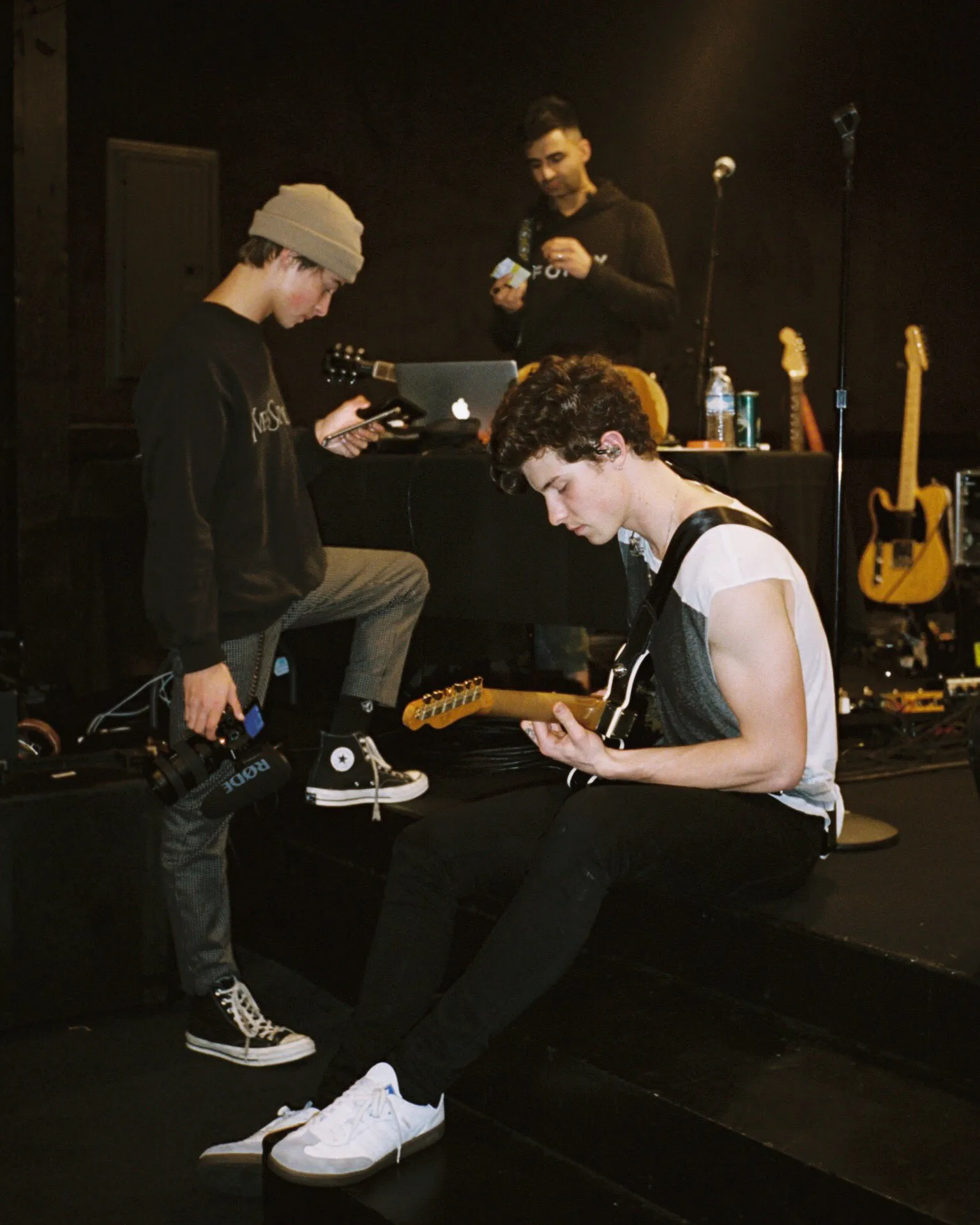 Connor Brashier on X: "Honored, humbled, and more than excited to announce  that I'll be joining @shawnmendes on his world tour through Europe and  North America this coming spring/summer. Can't wait to