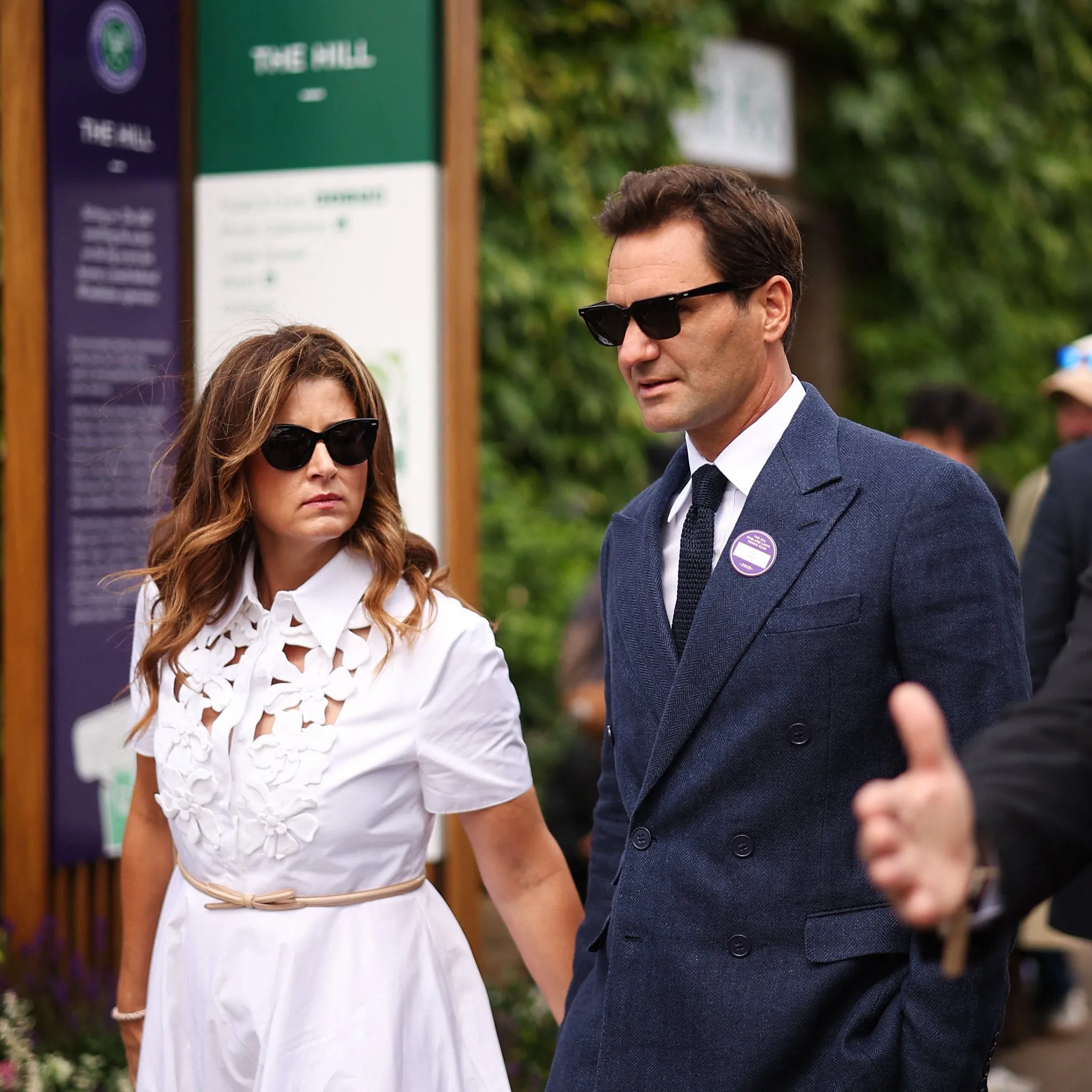 The Tennis Letter on X: "Roger Federer and his wife, Mirka, arrive at  Wimbledon. 8-time champion. 👑 We miss you. ❤️ https://t.co/ZnbR50rcKO" / X
