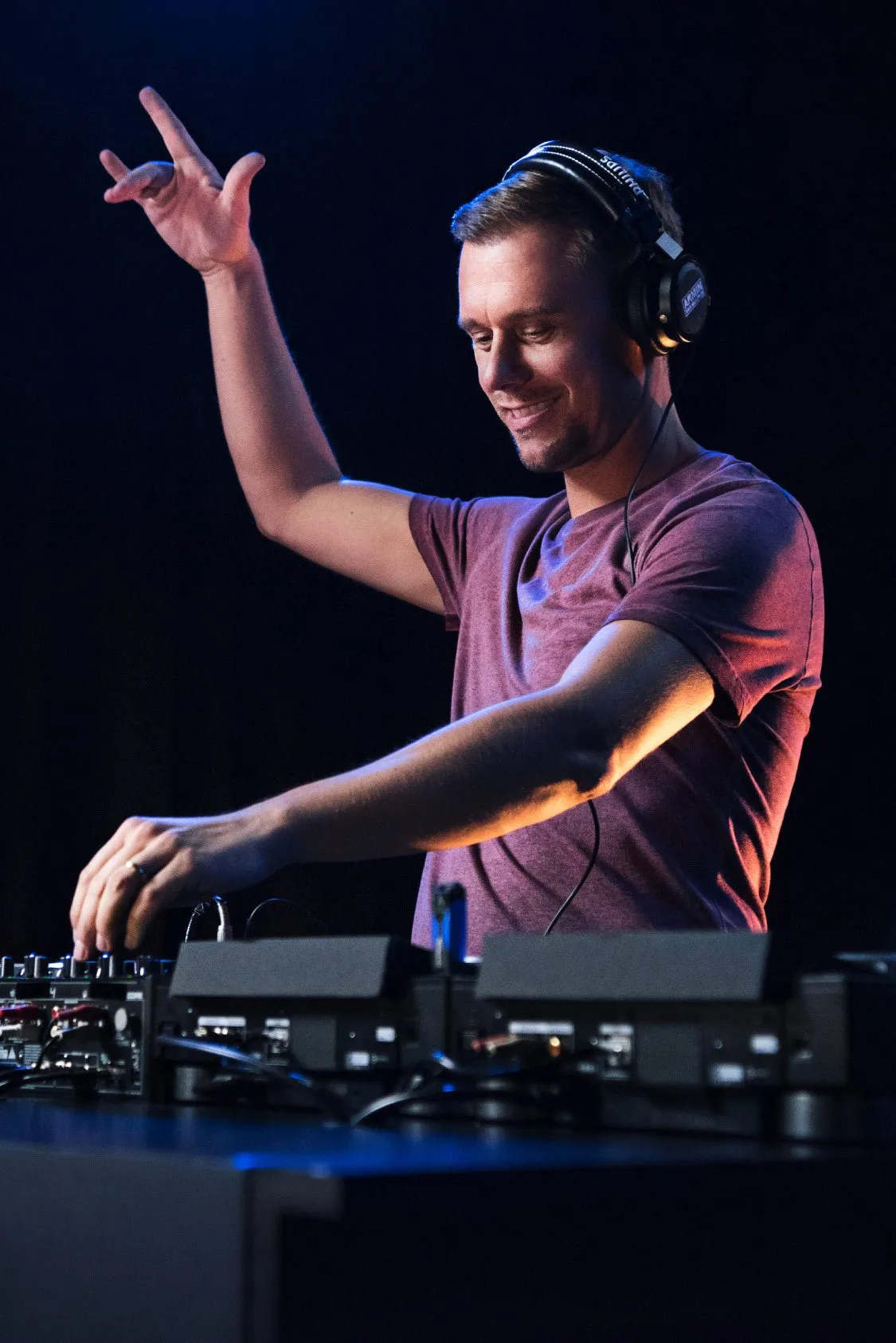 Armin van Buuren Teaches Dance Music