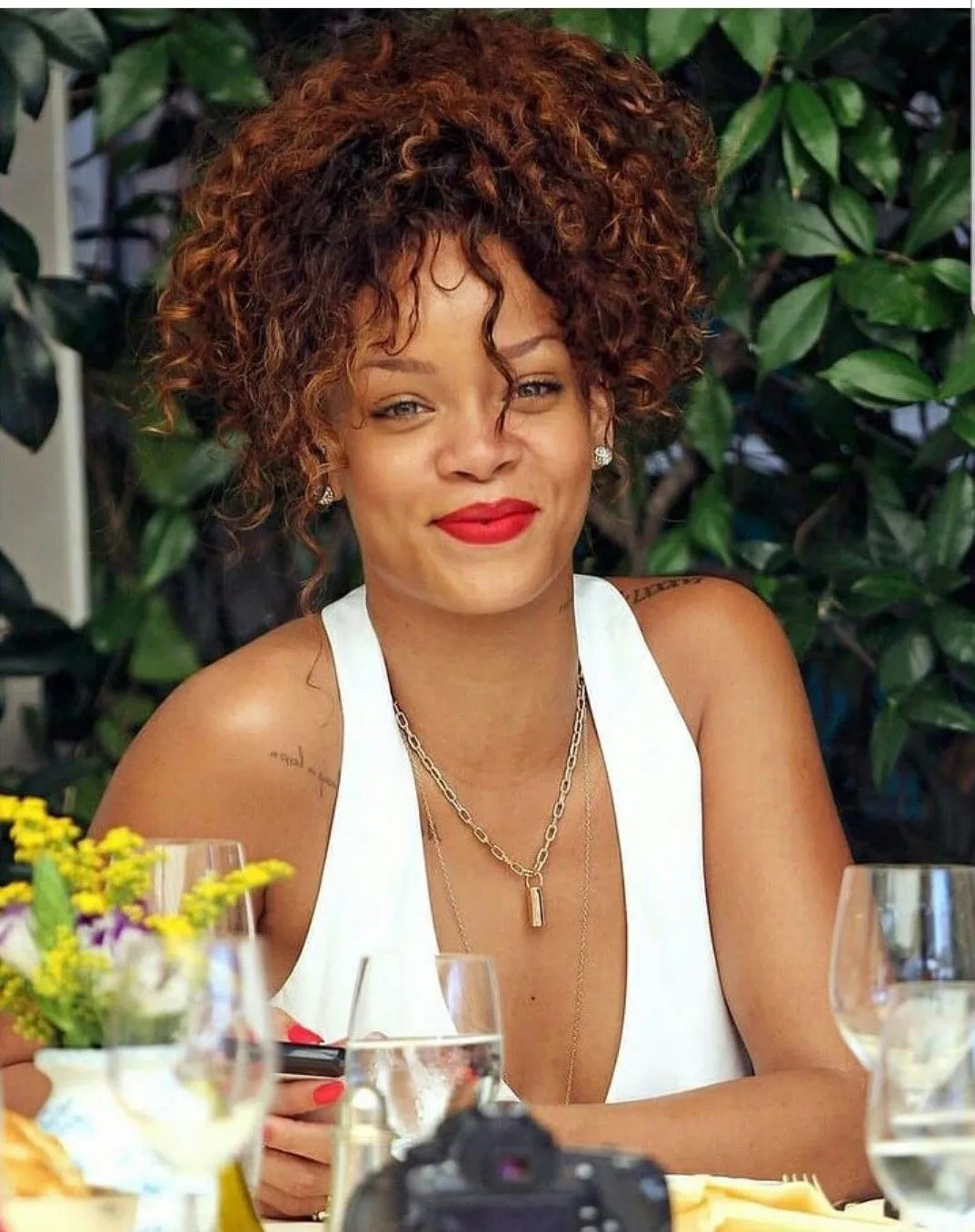 Ghim của Amber Wise trên Riri! | Rihanna trông như thế nào, Rihanna Riri, Rihanna Fenty