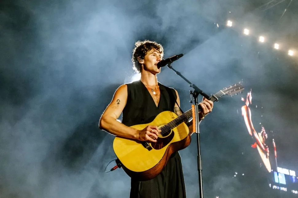 Shawn Mendes óriásit énekelt a Szigeten, és közben még egy évvel idősebb is lett | szmo.hu