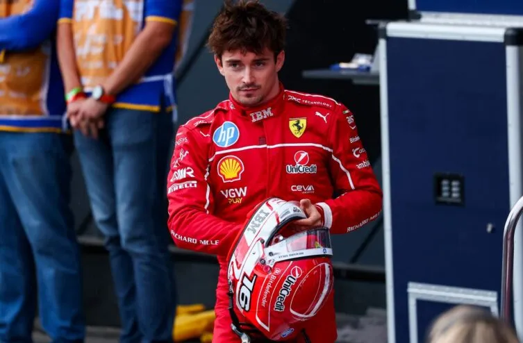 F1 - Charles Leclerc lamenta ritmo "sete ou oito décimos" da pole antes do  erro de Baku | AutoHebdo