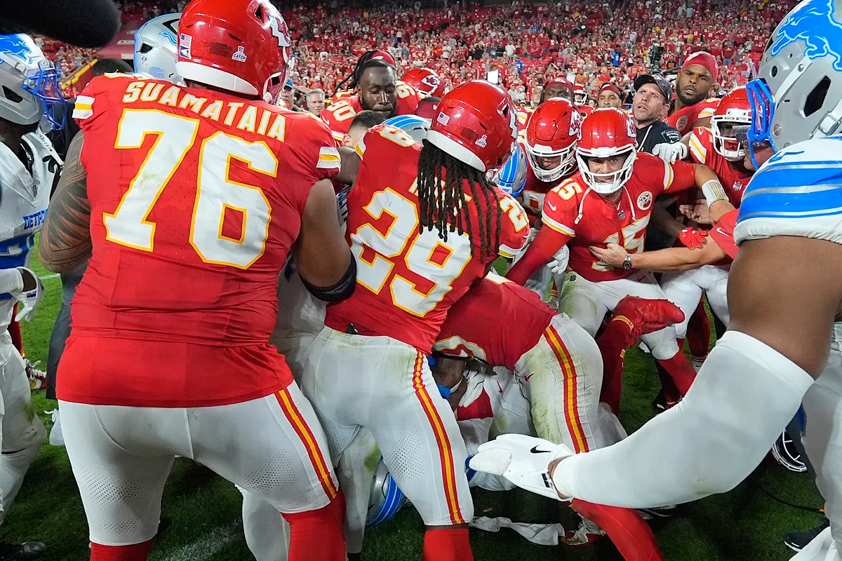 Patrick Mahomes flees the chaos after brawl erupts in Chiefs-Lions clash
