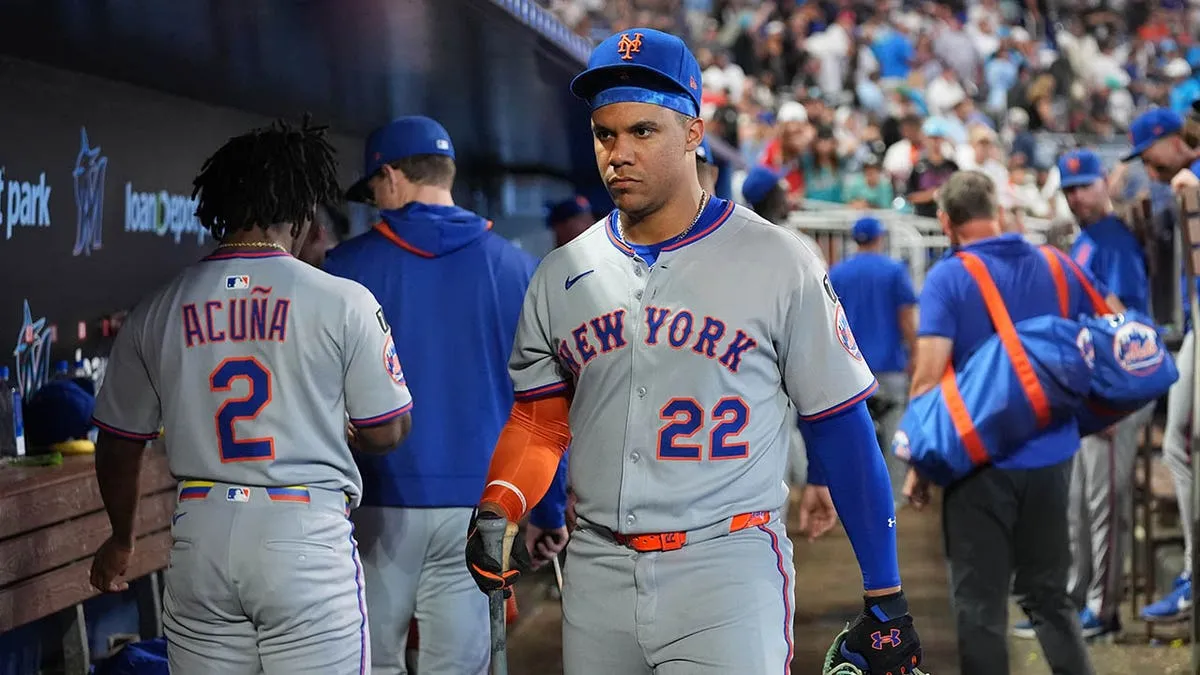 Đài truyền hình Yankees Michael Kay gọi cho tập hợp người hâm mộ Mets sau  khi sụp đổ cuối mùa giải, trận đấu playoff Miss