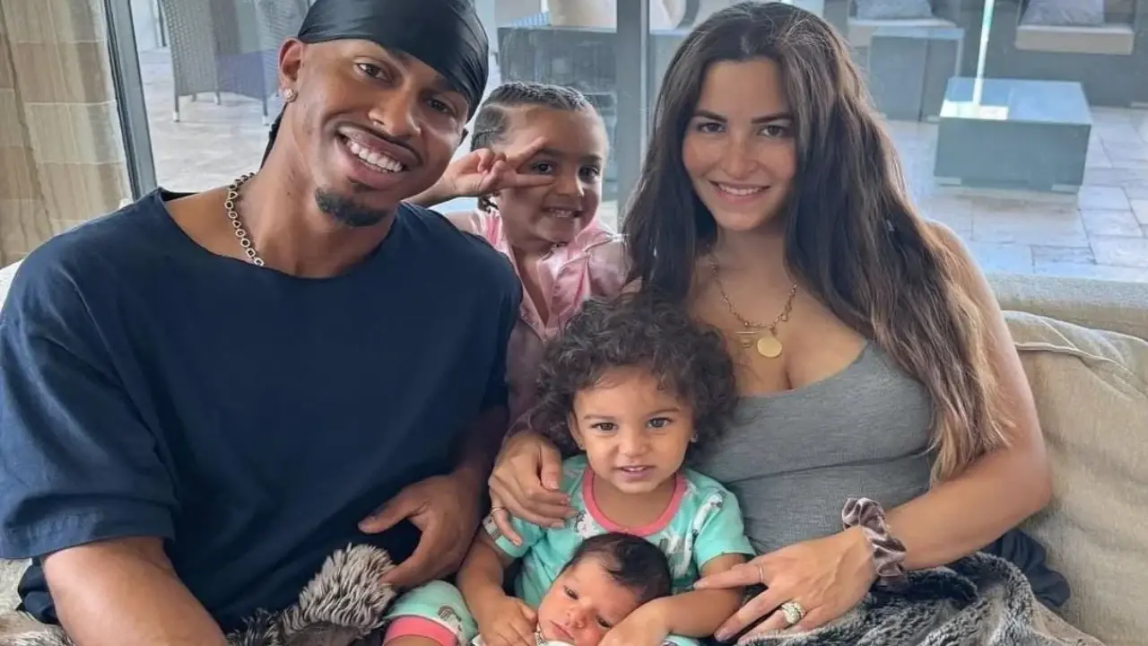 Who is Francisco Lindor's wife? Meet Katia Reguero Lindor, the mother of  three balancing life with