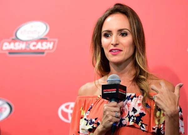 Two Miscarriages”: Samantha Busch Reveals Her Pain as She Details How it  Was “Worth It” - EssentiallySports