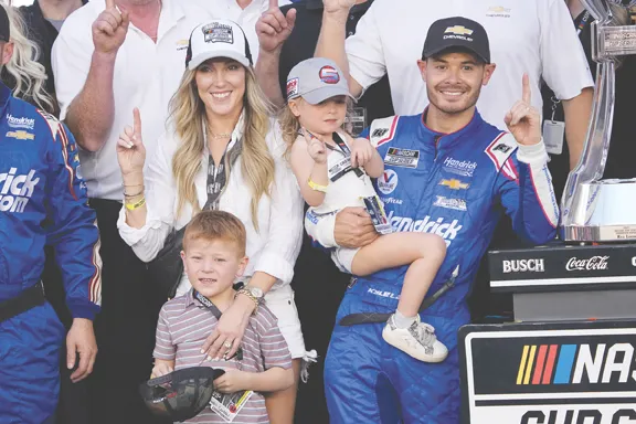 Kyle Larson comes full circle in NASCAR after winning 1st season Cup Series  title | News, Sports, Jobs - The Mining Journal