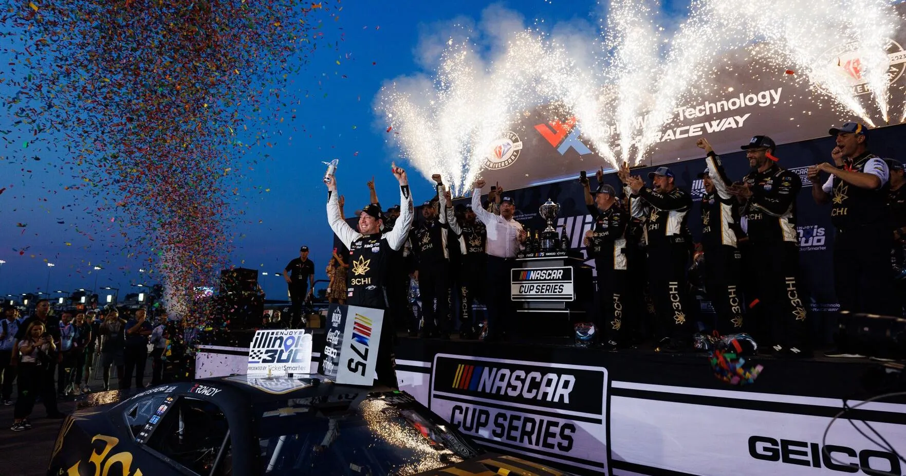 Crew chief Randall Burnett gets win at home track with Kyle Busch in Enjoy  Illinois 300
