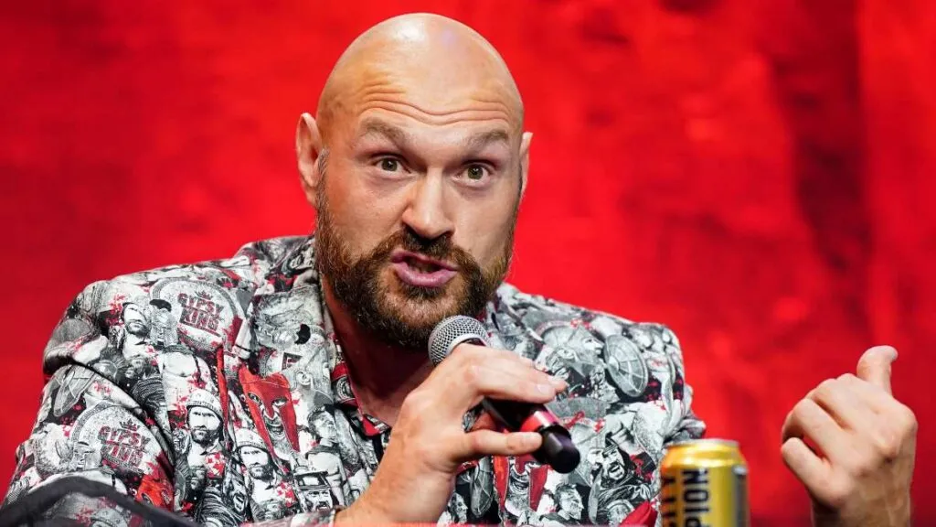 Tyson Fury y Oleksandr Usyk pelearán para unificar los títulos de peso  completo - ClaroSports