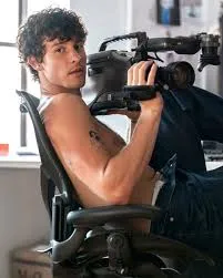 Stevie — OMG Shawn 🔥