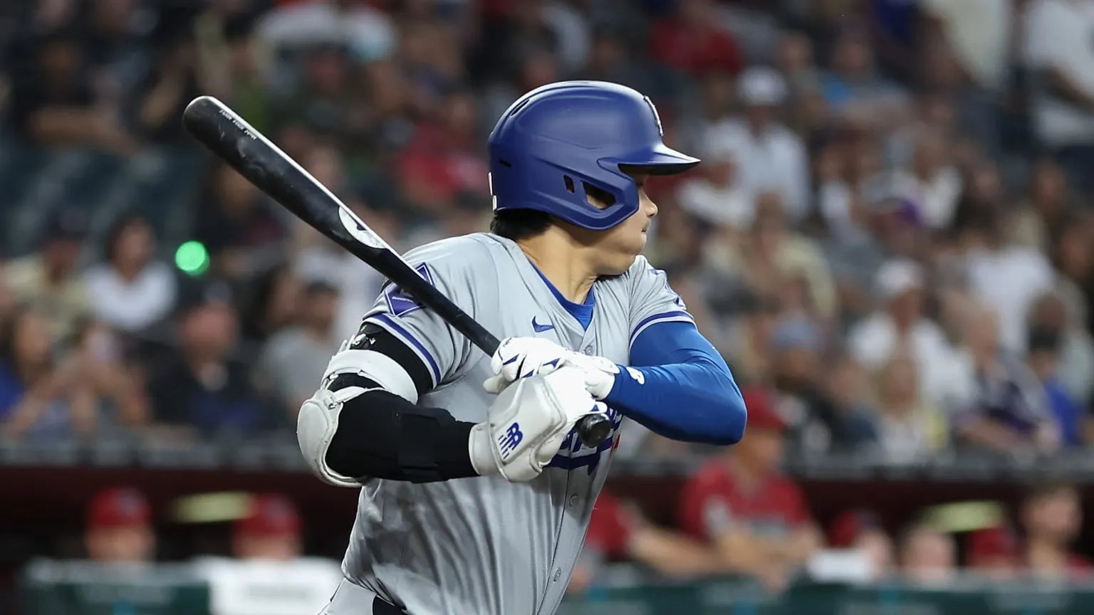 Shohei Ohtani rips a single | 04/29/2024 | Los Angeles Dodgers