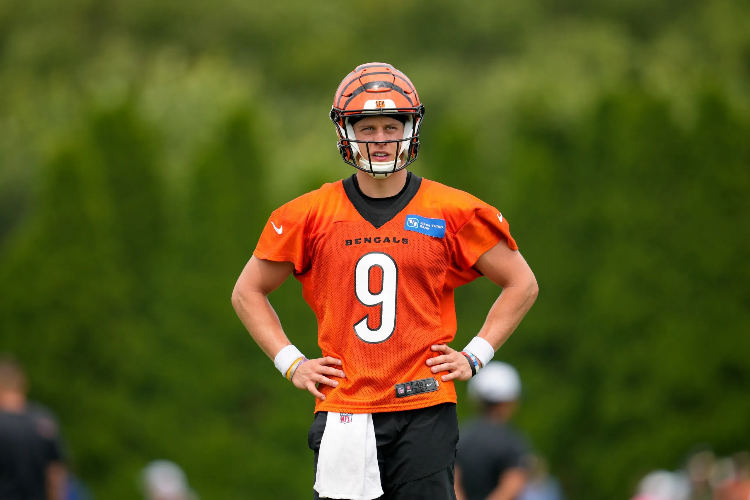 Bengals quarterback Joe Burrow back at practice for the first time since  July 27 | WOWK 13 News