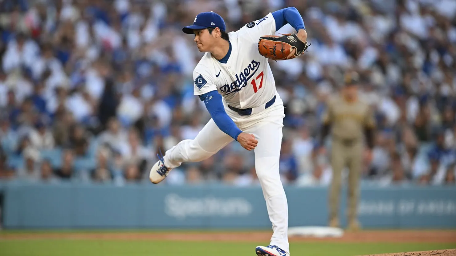 Shohei Ohtani makes long-awaited pitching debut for Dodgers to mixed  results | CNN