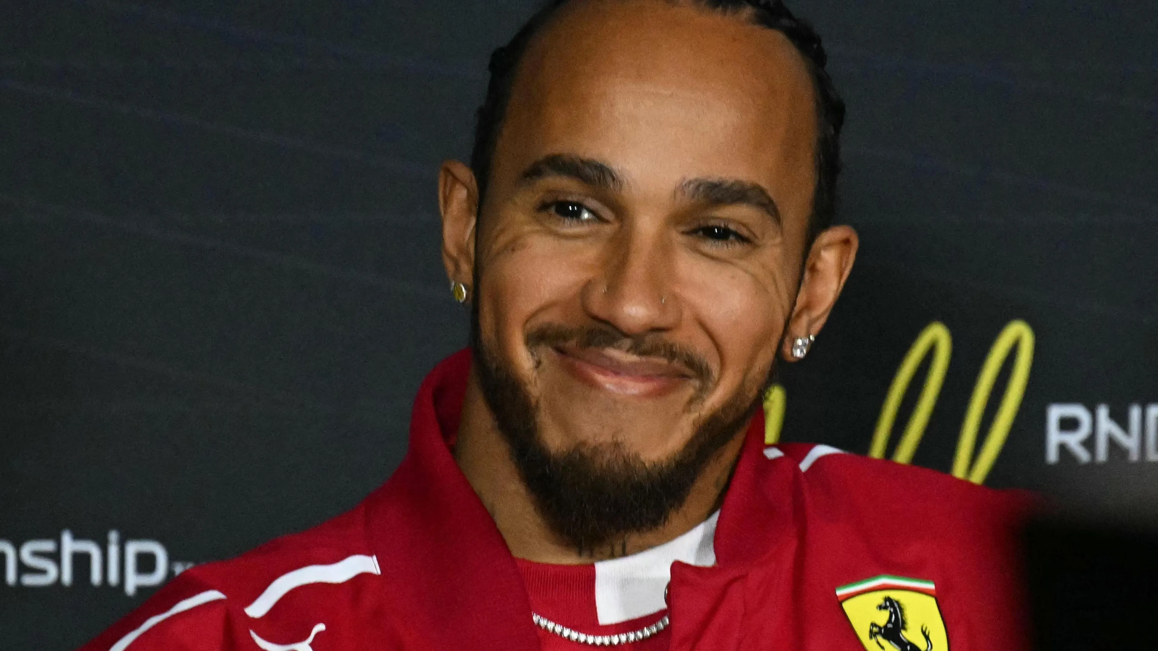 Lewis Hamilton does not feel pressure to 'prove anything' going into  Australian Grand Prix - BBC Sport