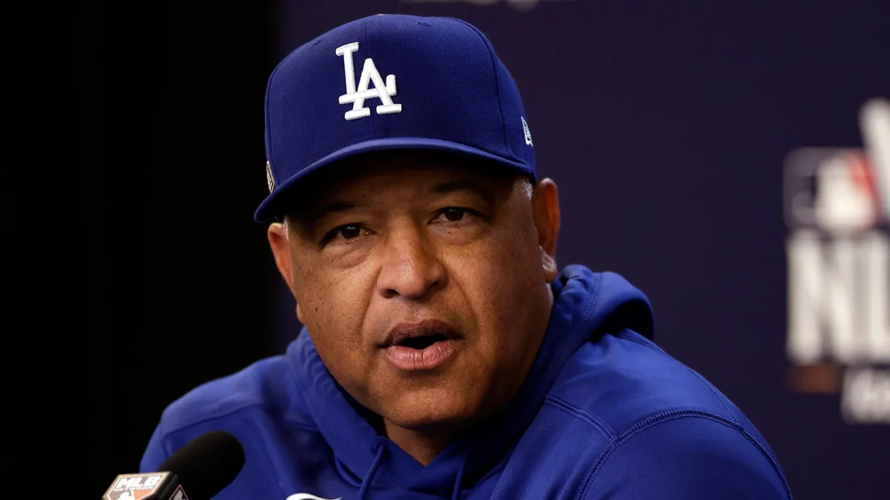 Dave Roberts của Dodgers vẫn thích 'đánh bại đội đó khắp thị trấn'