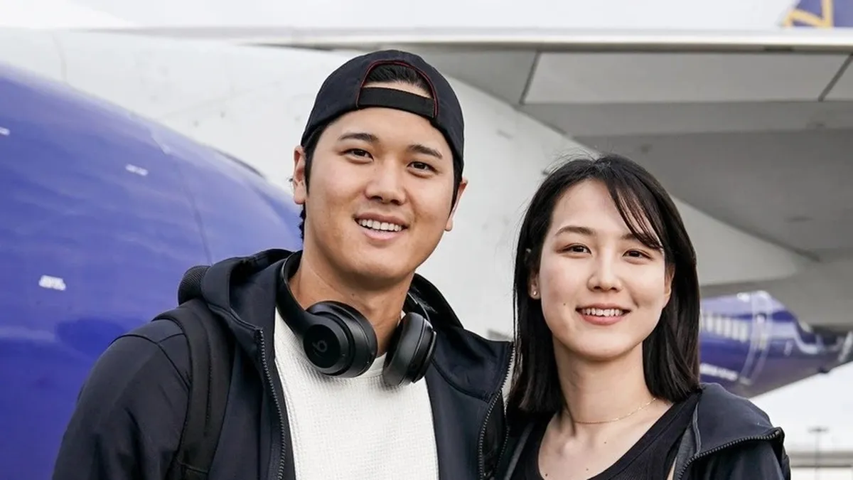 Vợ của siêu sao bóng chày Shohei Ohtani 'gây bão' khi đeo túi 30 USD - Gia  đình