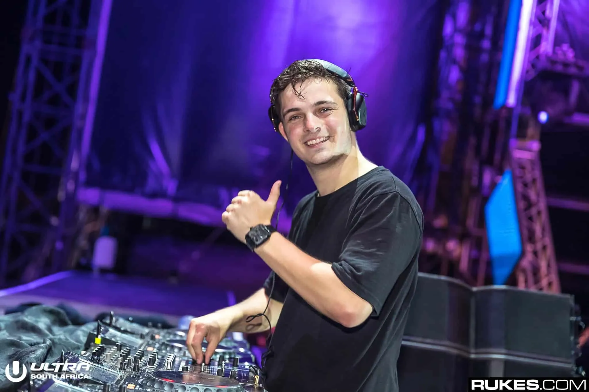 Martin Garrix reveals full lineup for 'X' residency at Ushua&iuml;a Ibiza