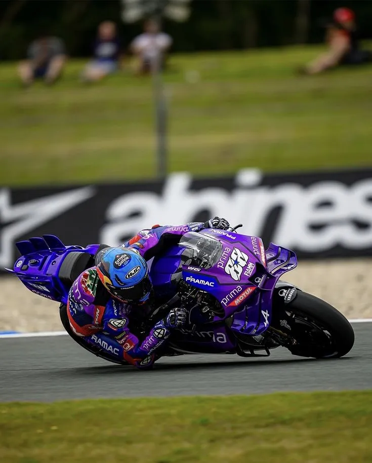 Hình ảnh Ghim câu chuyện