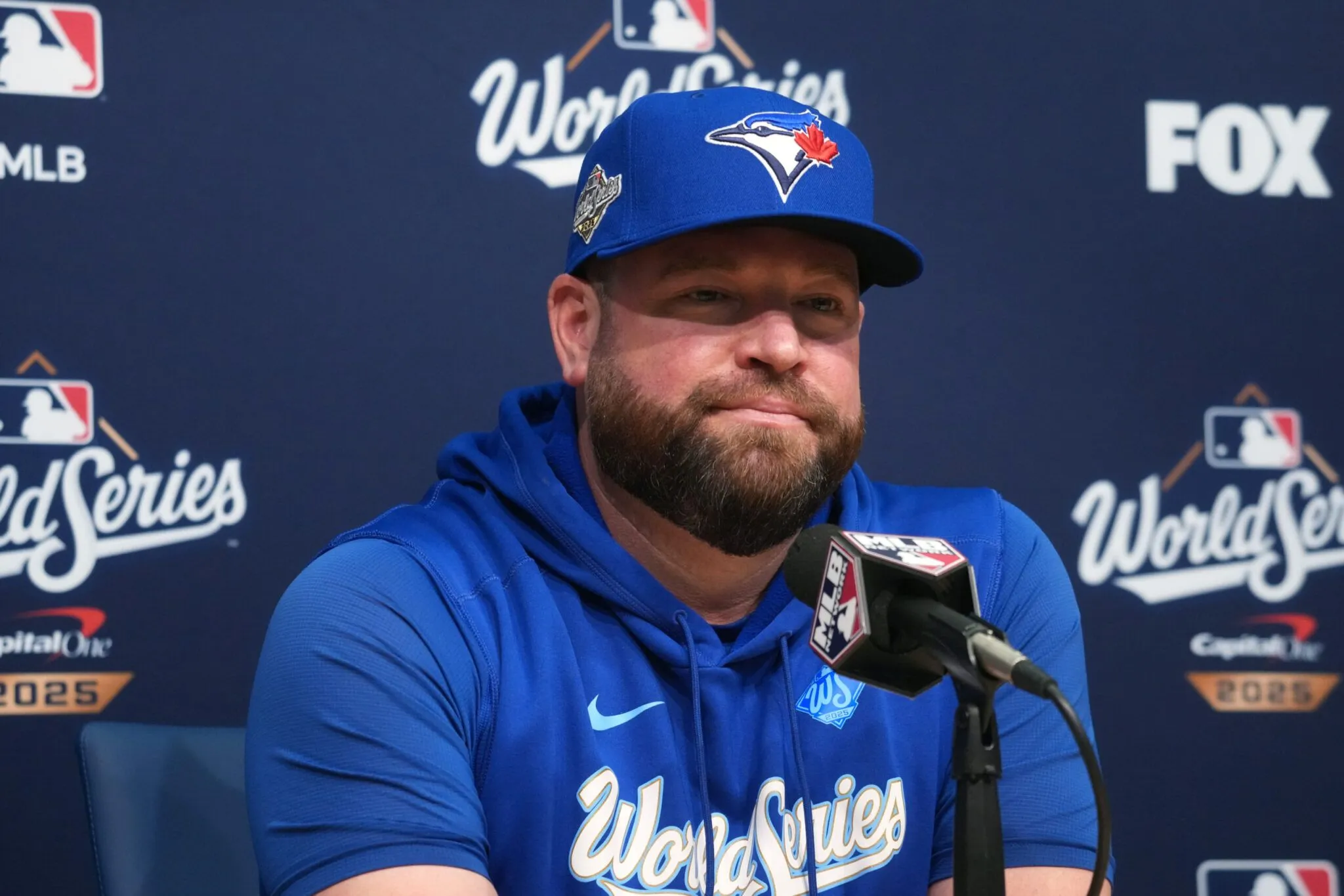 John Schneider calls out umpire for 'deliberate' delayed call against Toronto Blue Jays | Sports