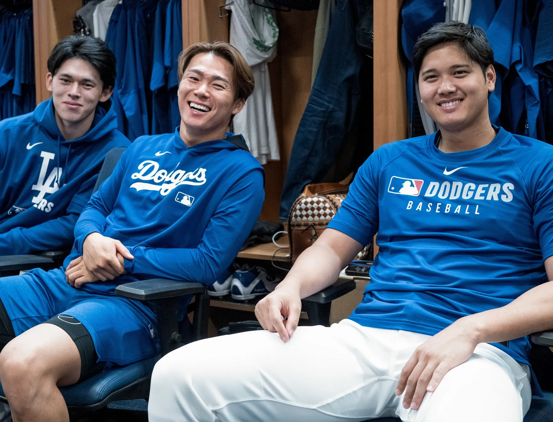 Dodgers Notes: Mookie determined to stick at SS, rotation plans, Kershaw's terms, a trio of NRI signings, a quintet of injury updates – Dodgers Digest