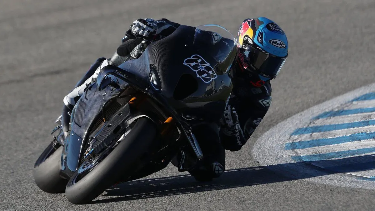 Foi assim o primeiro dia de Miguel Oliveira nas Superbike | A Bola