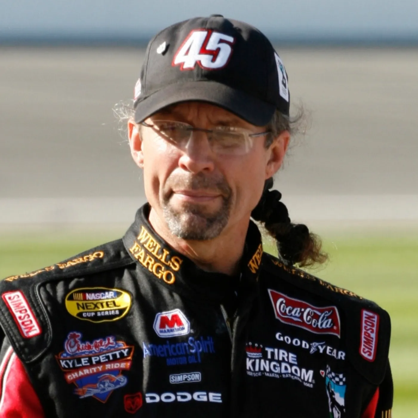 Cover Image for Kyle Petty Was Furious After The Controversial Collision Between Bubba And Carson Hocevar In The Final Laps. But What Shocked Fans Even More Wasn’t Just The Harsh Criticism