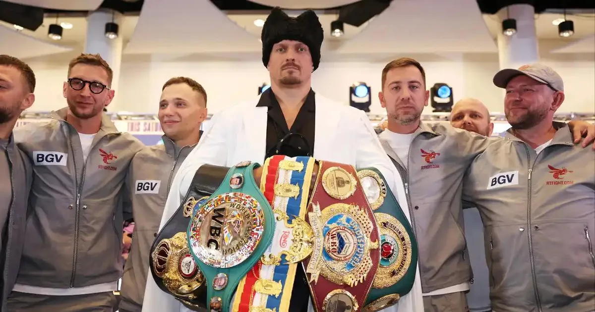 Oleksandr Usyk sẽ đấu Huyền thoại kick-boxing Rico Verhoeven bảo vệ đai  WBC? | CHUYÊN TRANG THỂ THAO